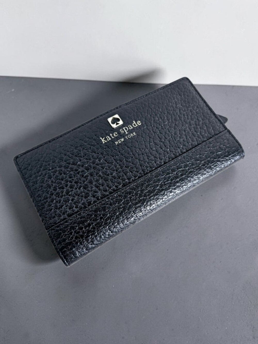 Kate Spade New York Staci Large Slim Bifold Wallet OS Saffiano Leather Snap Zip